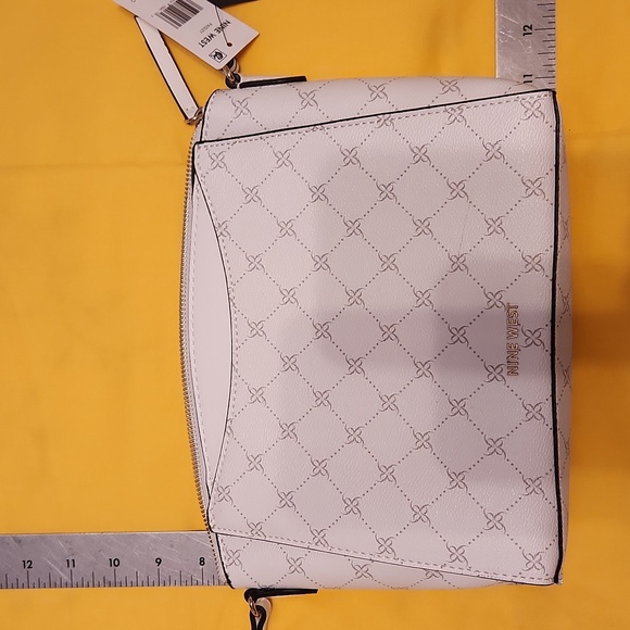 Nine West crossbody bag - Picture 3 of 6